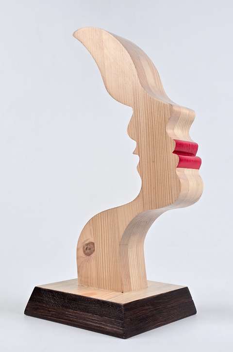 Kırmızı Heykel & Figür Serisi